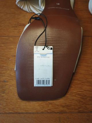 Sandalias de piel tacón