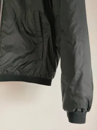 Cazadora Zara Man muy ligera, acolchada