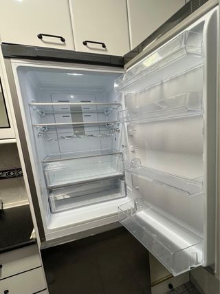 Frigorífico Combi Whirlpool Inox