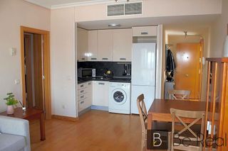 Piso en alquiler en El Barral Ferial en Coslada