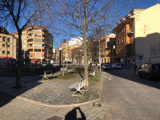 Local comercial en alquiler en José Zorrilla - Padre Claret en Segovia