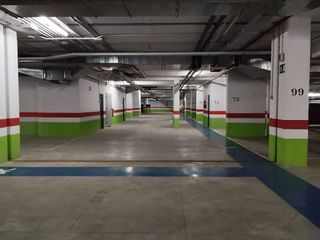 Garaje en alquiler en Martín Carpena - Torre del Río en Málaga