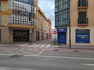 Local comercial en alquiler en Perchel Norte - La Trinidad en Málaga