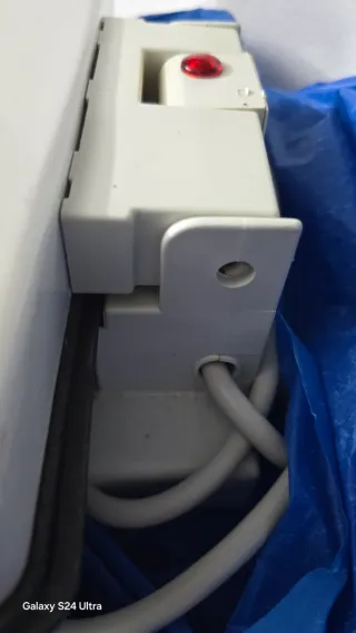 Sandwichera Ufesa BASIC 4