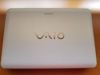 Portátil Sony Vaio PGC-21313M Blanco y Plata