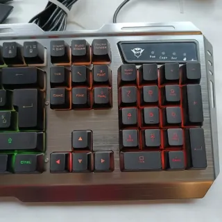 Set Tastiera e Mouse Gaming RGB Trust