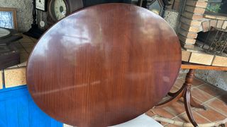 Mesa de comedor antigua de madera Sin sillas