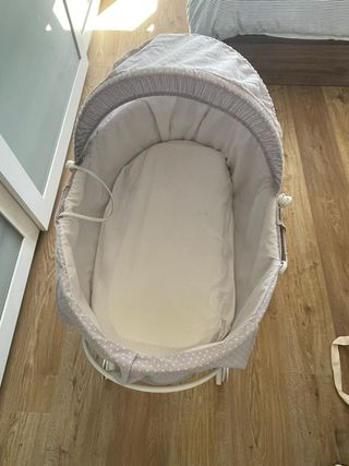 Cuna moisés con capazo y ruedas