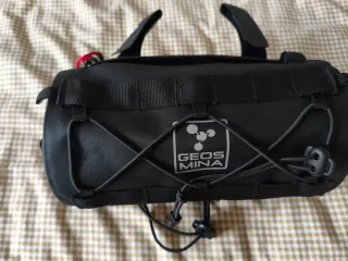 Bolsa Geosmina Maky Negra