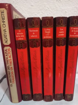 Lote 6 libros de Agatha Christie.