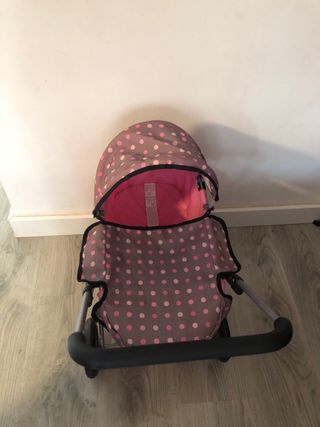 Carro de muñecas con capota