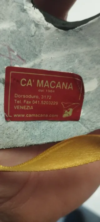 Antifaz Veneciano Auténtico Negro y Dorado