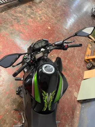 Kawasaki Z800e ABS Negra