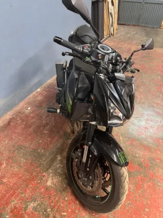 Kawasaki Z800e ABS Negra