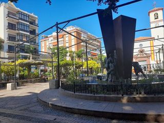 Edificio en venta en Zona Puerto Deportivo en Fuengirola