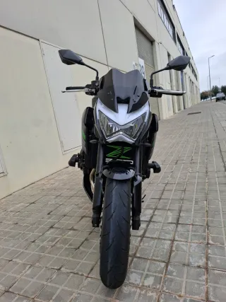 Kawasaki Z800E (version limitable)