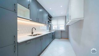 Piso en venta en Playa de la Fontanilla en Marbella