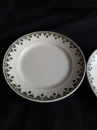 2 Platos La Cartuja de Sevilla Antiguos