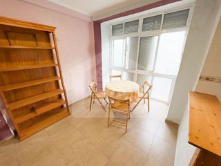 Piso en venta en Girón - Las Delicias - Tabacalera en Málaga