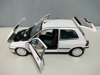 Maqueta Renault Clio 16V 1:18 NOREV