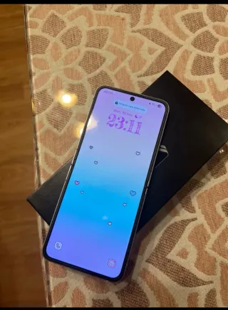 Samsung Galaxy Z Flip 6 (3 meses uso)