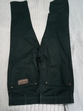 Pantalones Wrangler Verde oliva Vaqueros