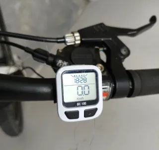 Bicicleta Rockrider 5.3 (26") con accesorios