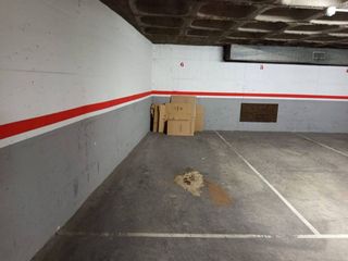 Garaje en venta en Santa Clara-Caputxins-Hospital en Vic