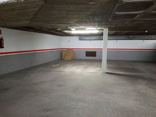 Garaje en venta en Santa Clara-Caputxins-Hospital en Vic