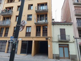 Garaje en venta en Santa Clara-Caputxins-Hospital en Vic
