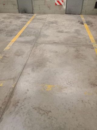 Garaje en venta en Sant Fruitós de Bages