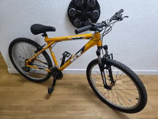 Bicicleta GT Avalanche 2.0 Naranja