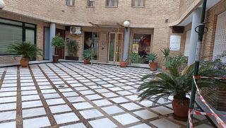 Oficina en alquiler en Centro - Doña Mercedes en Dos Hermanas