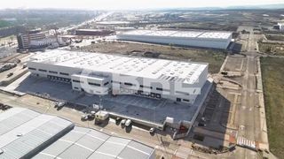 Nave industrial en alquiler en Ensanche de Vallecas - Valdecarros en Madrid