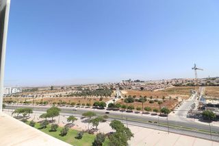 Ático en alquiler en Montequinto en Dos Hermanas