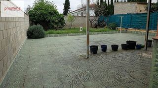 Chalet en venta en Montequinto en Dos Hermanas