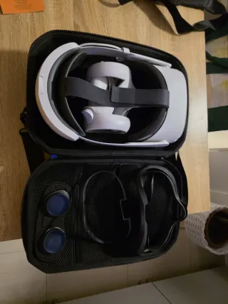 Oculus Quest 2 con base de carga