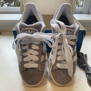 Adidas Campus 00s Gris/Blanco Talla 41