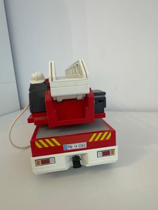 Camión Bomberos Playmobil con Figura