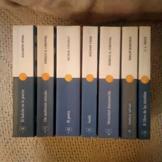 Lote de 7 novelas de crímen y misterio