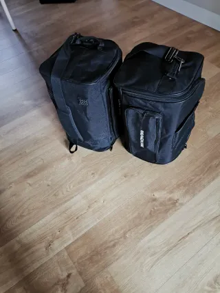 Mackie SRM 350 Altavoces + Mesa Soundcraft 8