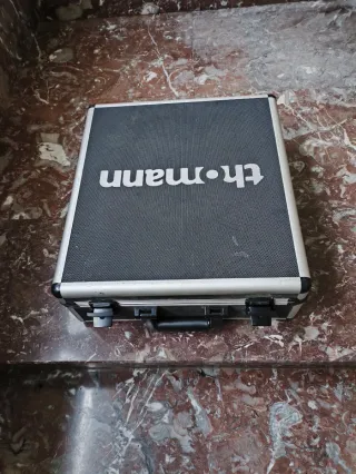 Mackie SRM 350 Altavoces + Mesa Soundcraft 8