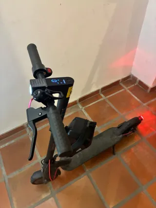 Patinete Xiaomi Pro 2 + Casco + Cargador