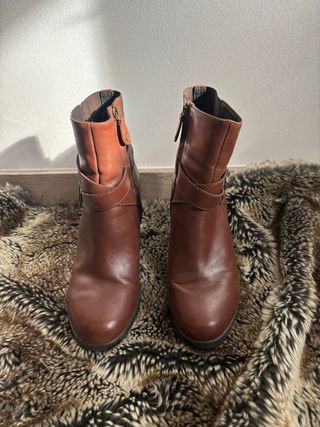 Botines Geox Piel Marrones Tacon Hebilla