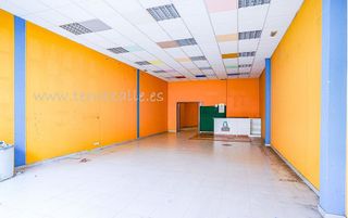 Local comercial en venta en Carballo