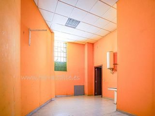 Local comercial en venta en Carballo