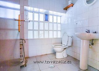 Local comercial en venta en Carballo