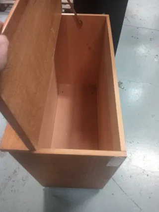 Arcón de madera maciza