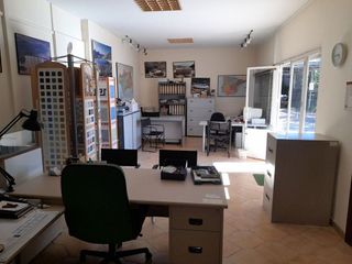Local comercial en venta en Alhendín