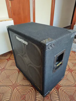 Pantalla bajo Hartke VX410 4x10” 400W8Ω con ruedas